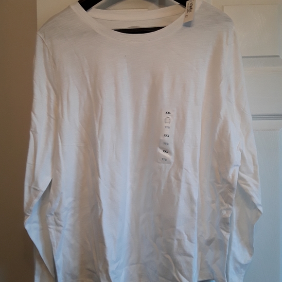 White long sleeve tshirt